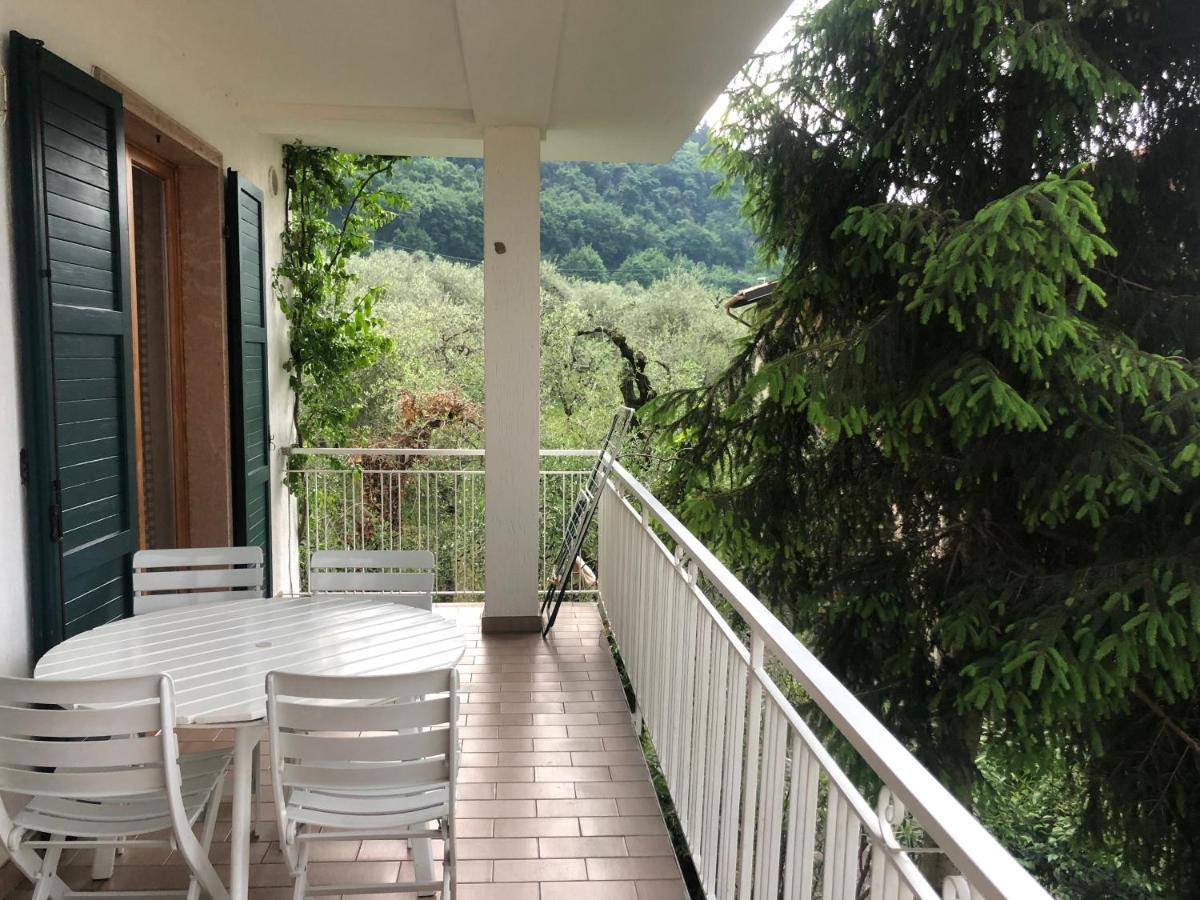 3 Rooms Apartment Whit Balcony And Lake Wiew Malcesine Bagian luar foto